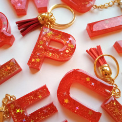 Schlüsselanhänger A-Z in rot/gold "Glitzer & Sterne"