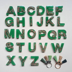 Keychain A-Z in green/cork