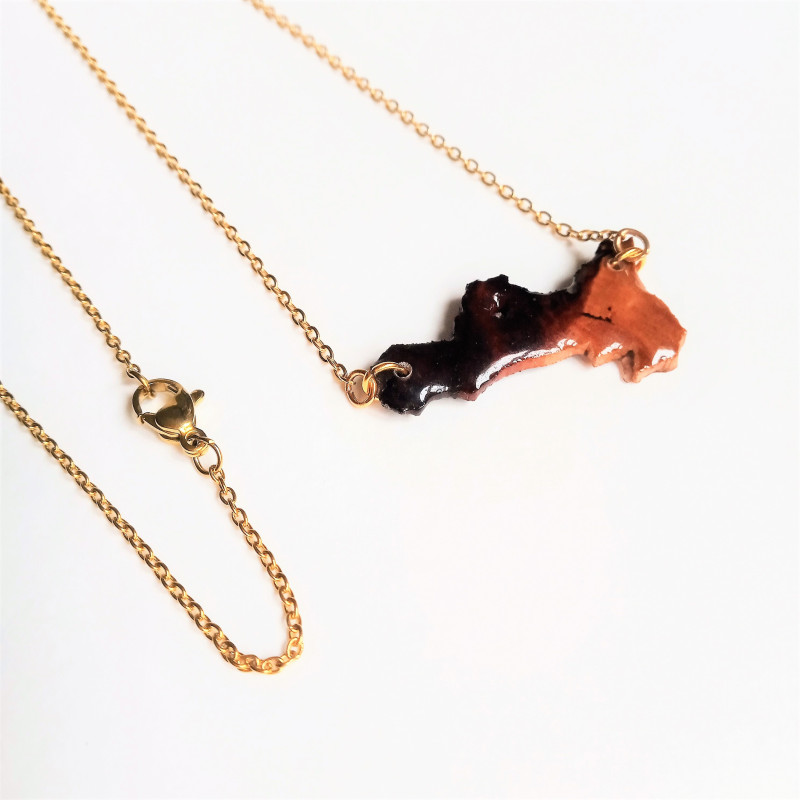 goldene Halskette mit Holzanhänger | Blanja Shop goldene Halskette mit Holzanhänger | Blanja Shop